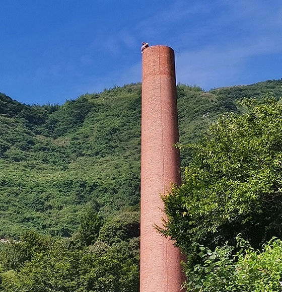 煙囪拆除公司:專業技藝與安全效率的完美結合